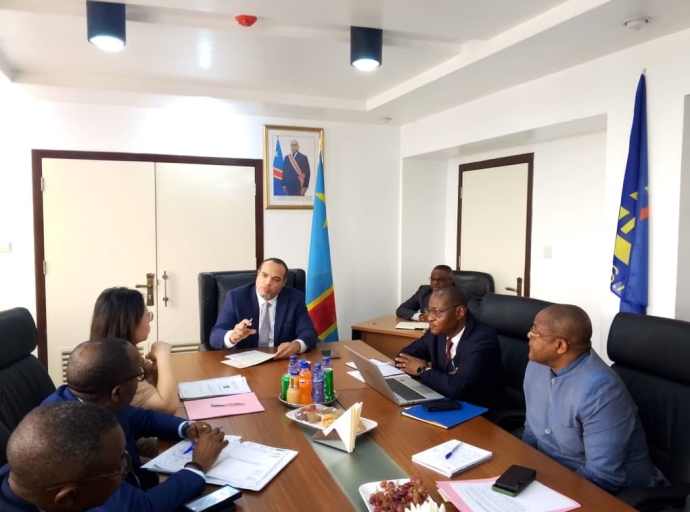 Desserte électrique au Kasaï Oriental : La SNEL et le Ministre Charles Kamanga scellent un compromis décisif !